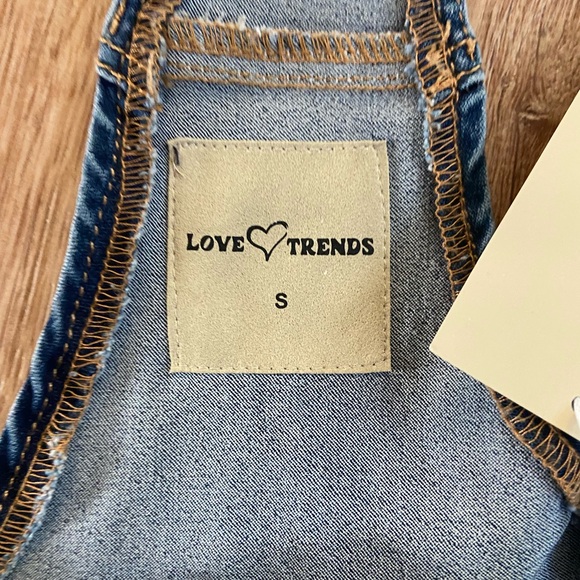 NWT Love Tree Blue Denim Vest - Missing Hardware! - Picture 3 of 4